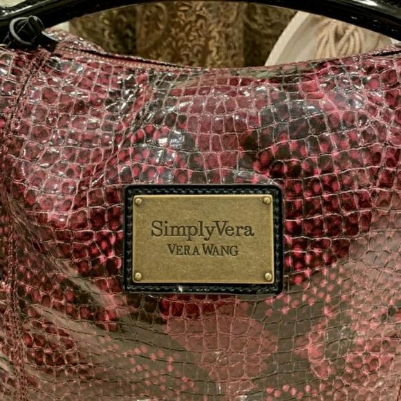 Simply Vera Wang Hobo Shoulder Bag Purse Large Faux Snake Blue Purple Ch… - Picture 4 of 11